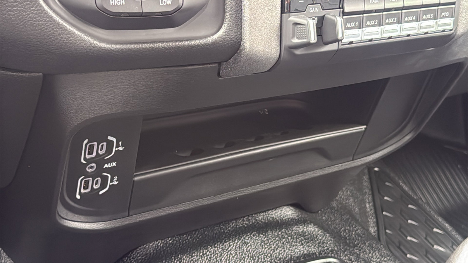 New 2026 RAM 5500 Tradesman image 29