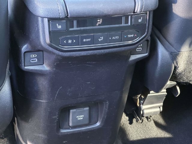 Used 2024 Toyota Grand Highlander AWD image 17