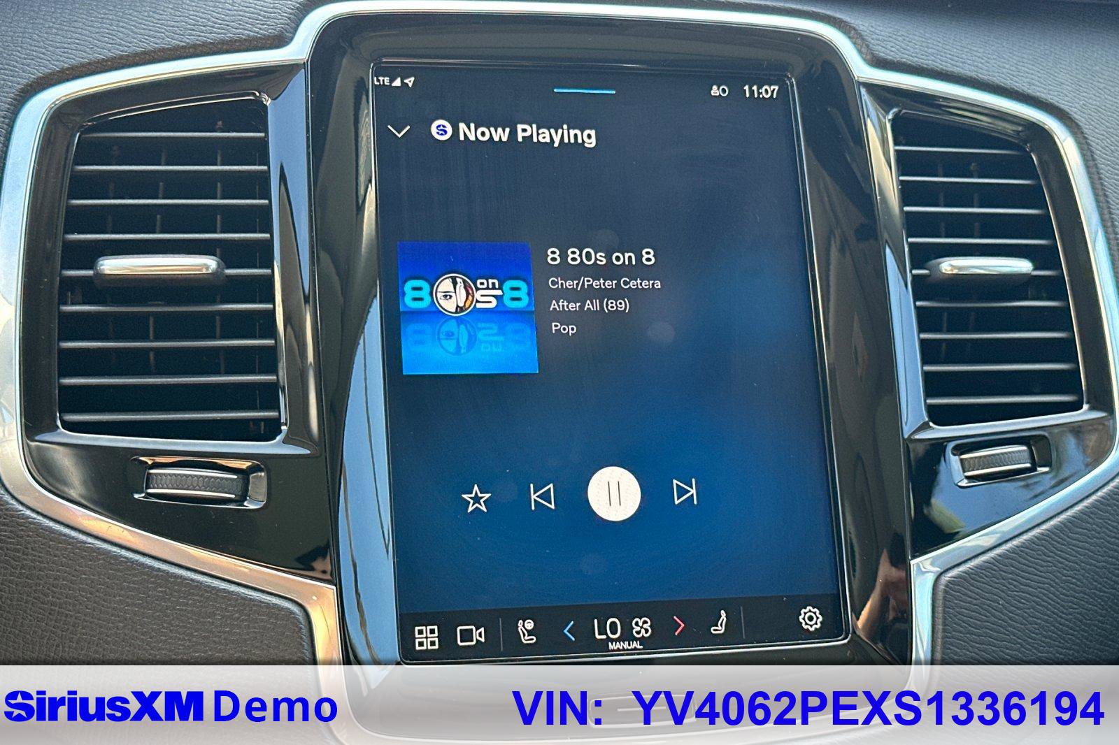 Certified 2025 Volvo XC90 B6 Plus image 36