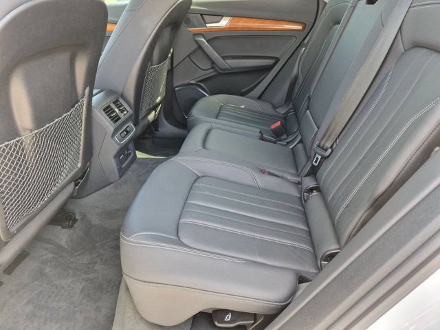Certified 2023 Audi Q5 2.0T Premium w/ Convenience Package AWD/4WD image 10