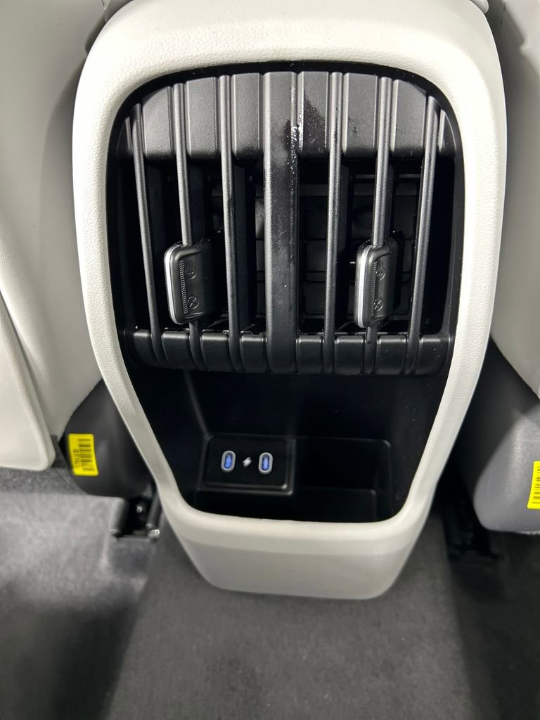 New 2026 Hyundai Kona SEL Premium image 18