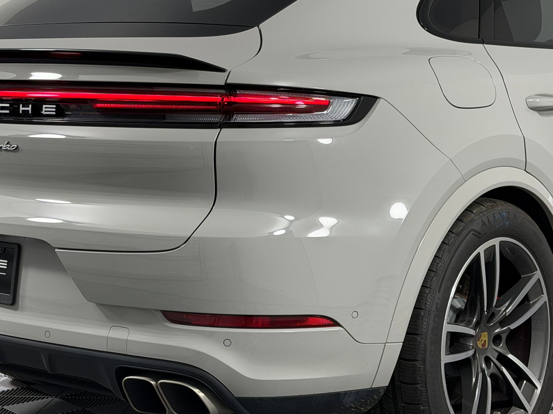 Certified 2024 Porsche Cayenne Turbo image 13