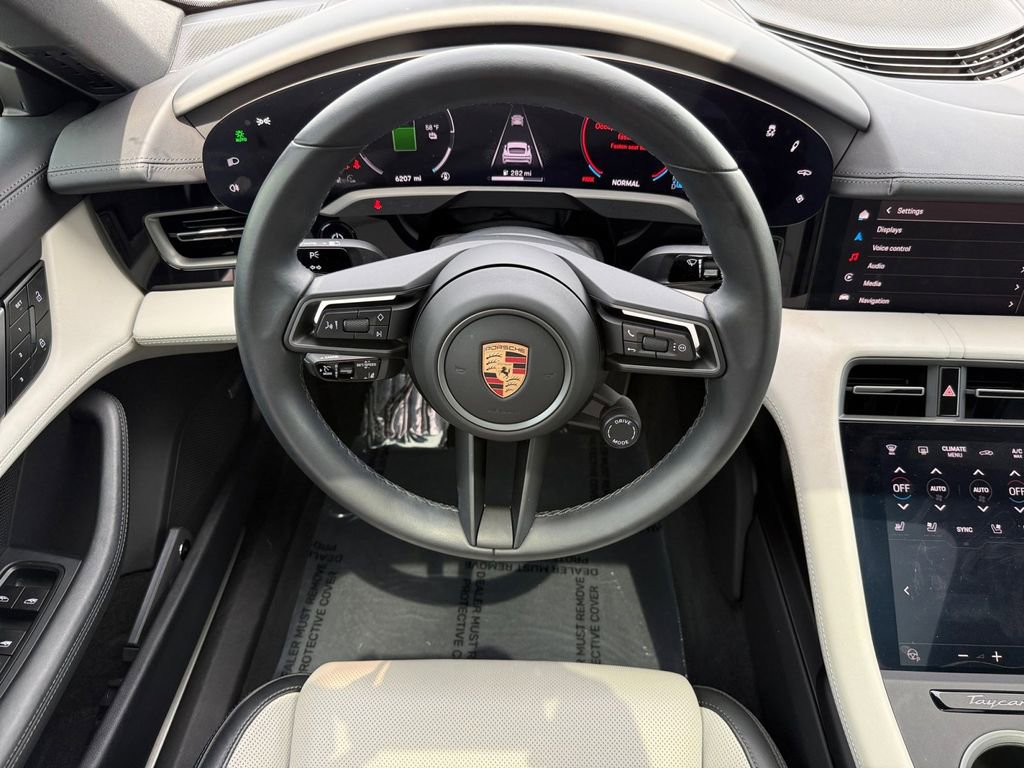 Used 2025 Porsche Taycan image 13