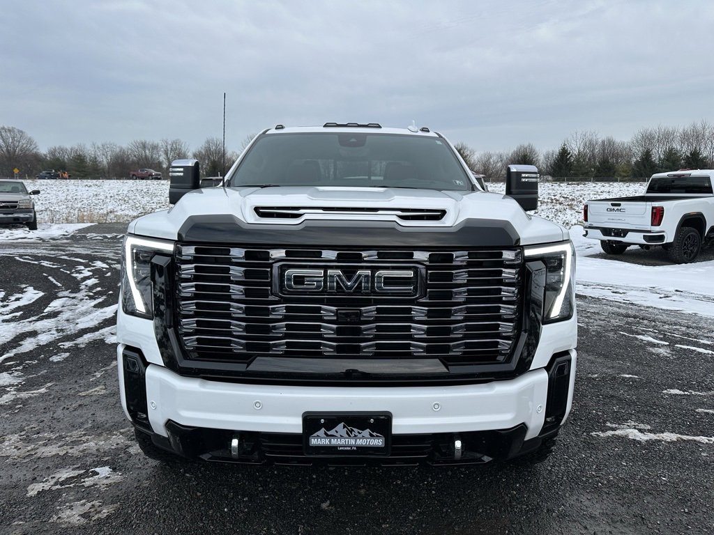 Used 2025 GMC Sierra 3500 Denali Ultimate image 16