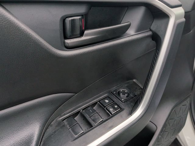 Used 2024 Toyota RAV4 LE FWD image 14
