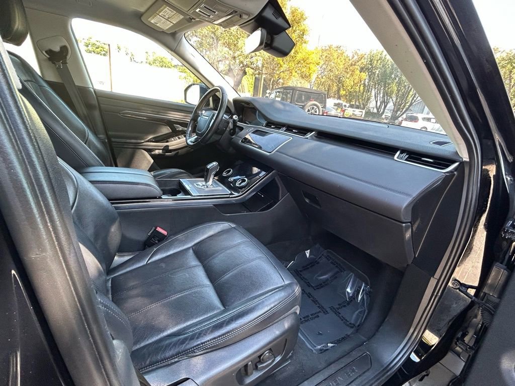 Used 2020 Land Rover Range Rover Evoque SE image 30