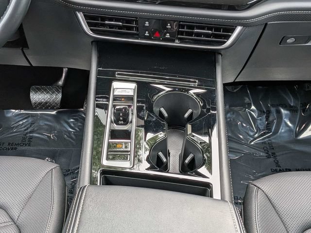 Certified 2025 Volkswagen Atlas SE AWD/4WD image 20