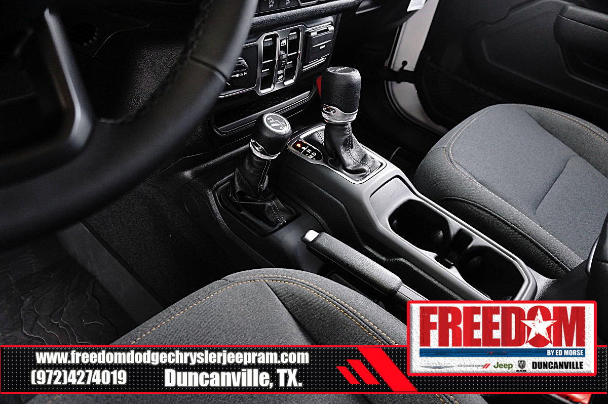 New 2025 Jeep Gladiator Sport image 28