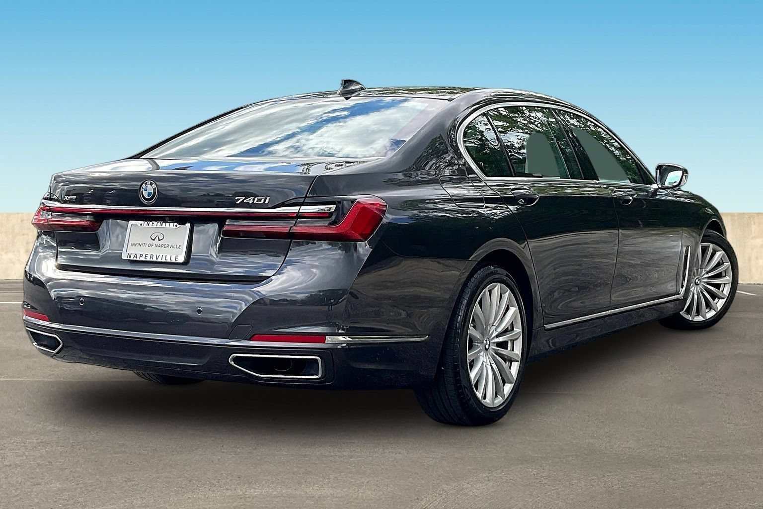 Used 2021 BMW 740i xDrive w/ Luxury Rear Seating Package AWD/4WD image 5