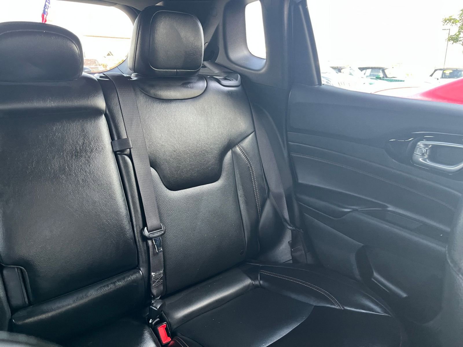 Used 2023 Jeep Compass Limited image 37