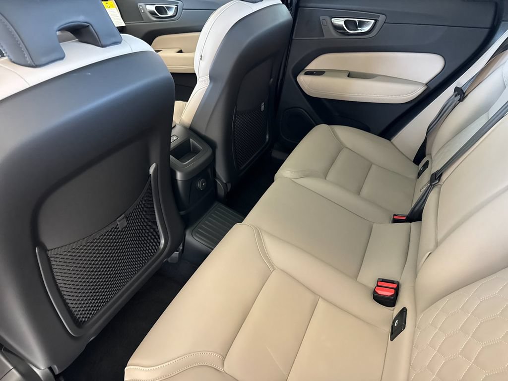 New 2026 Volvo XC60 T8 Plus w/ Protection Package Premier AWD/4WD image 11