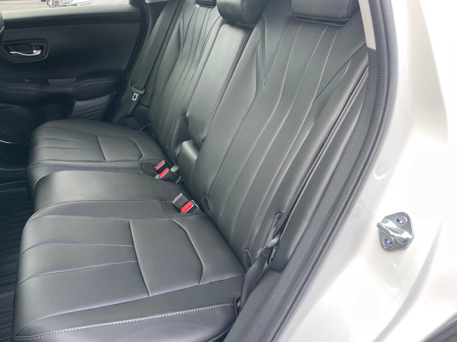 Used 2025 Acura ADX FWD image 23