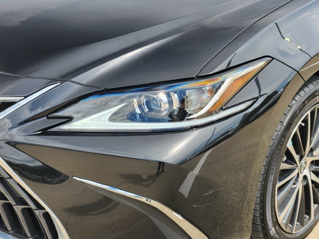 Certified 2024 Lexus ES 350 w/ Premium Package FWD image 9