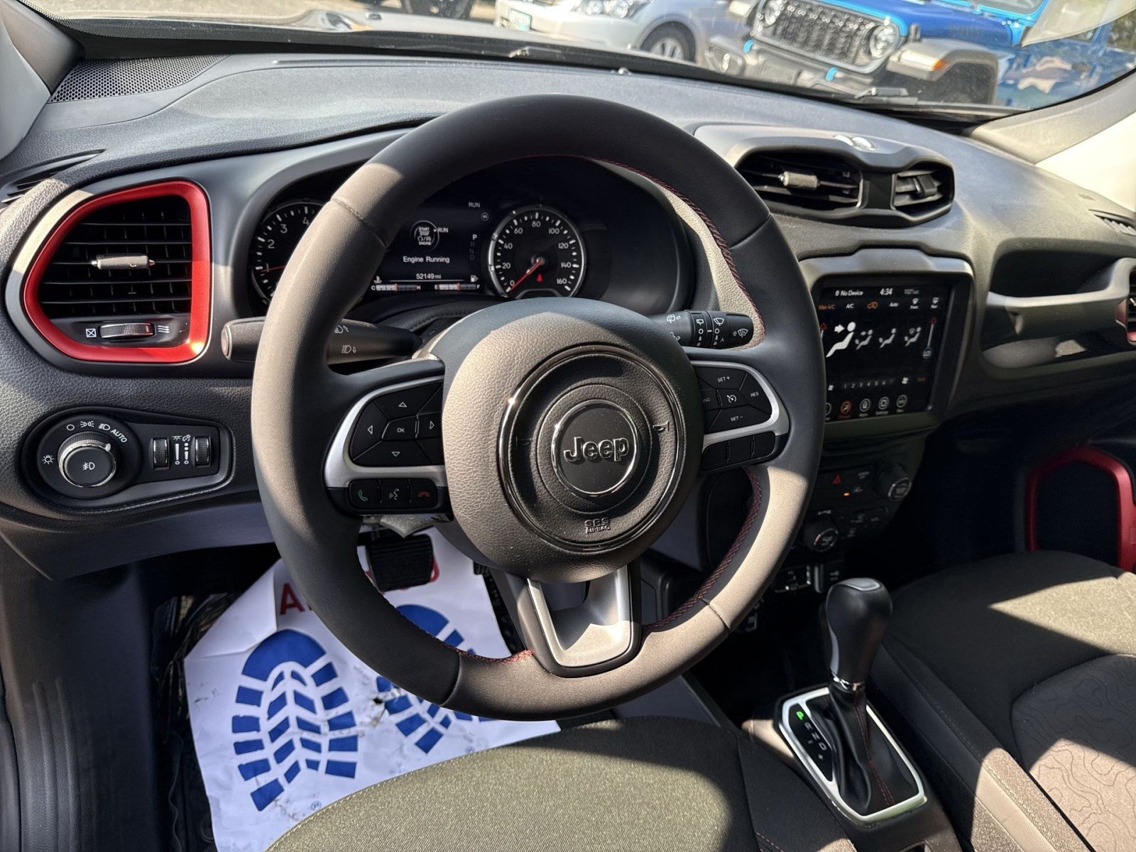Used 2023 Jeep Renegade Trailhawk AWD/4WD image 15