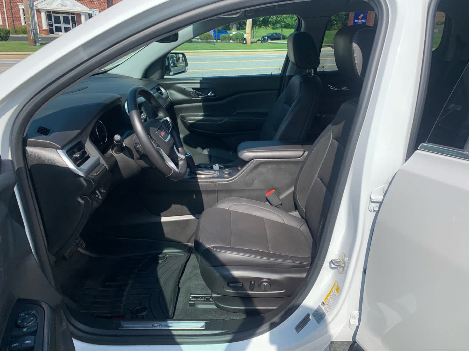 Used 2017 GMC Acadia SLT FWD image 11