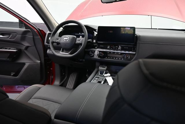 Used 2026 Nissan Pathfinder Platinum FWD image 50