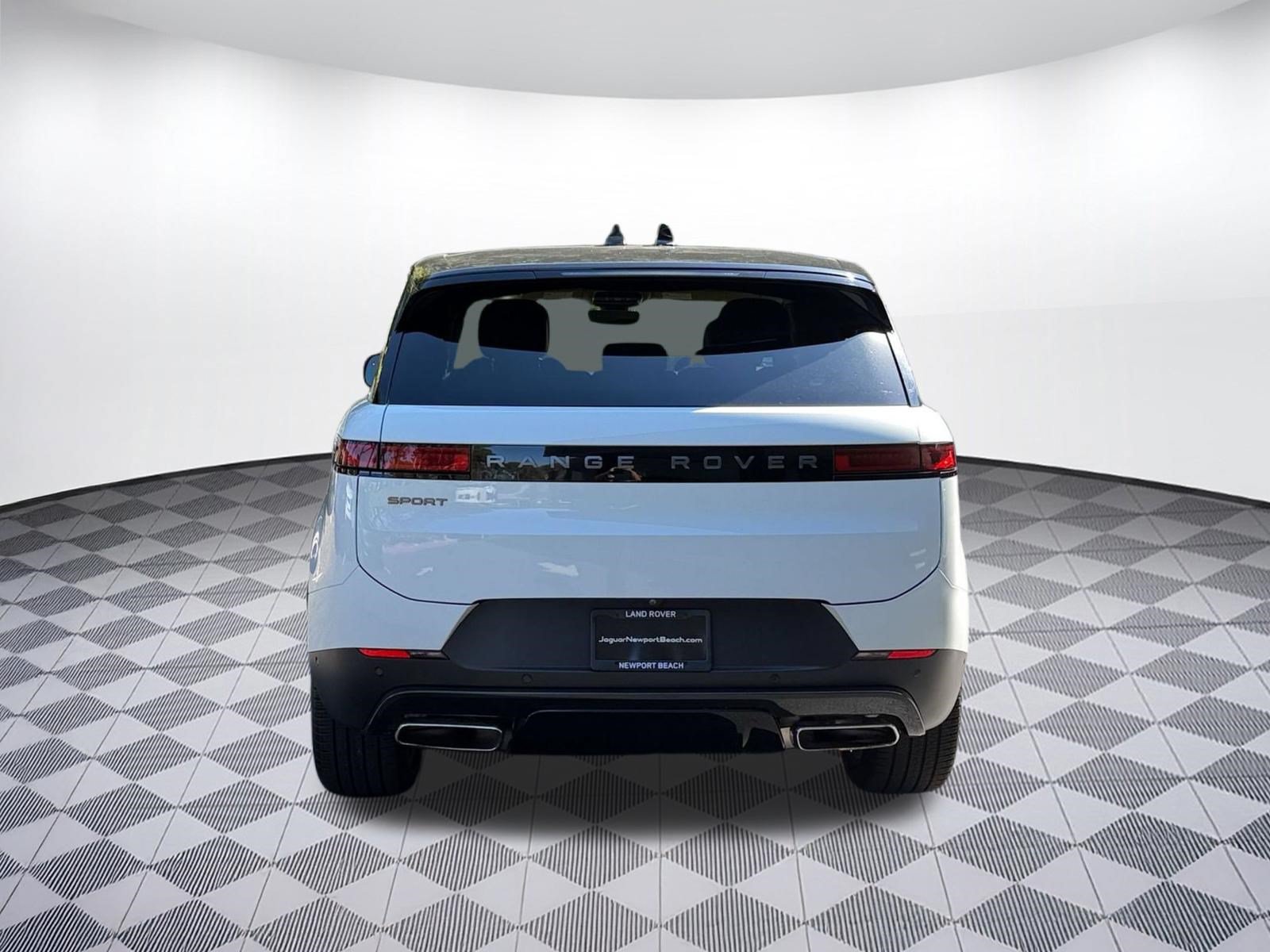Used 2024 Land Rover Range Rover Sport SE AWD/4WD image 10