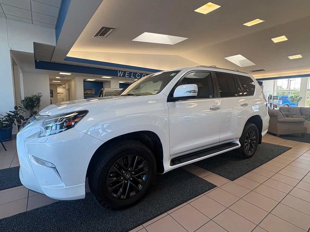 Used 2021 Lexus GX 460 Premium w/ Premium Package AWD/4WD image 2