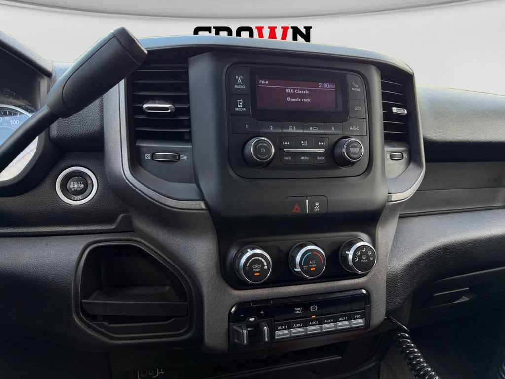 Used 2020 RAM 5500 Tradesman w/ Chrome Appearance Group AWD/4WD image 15