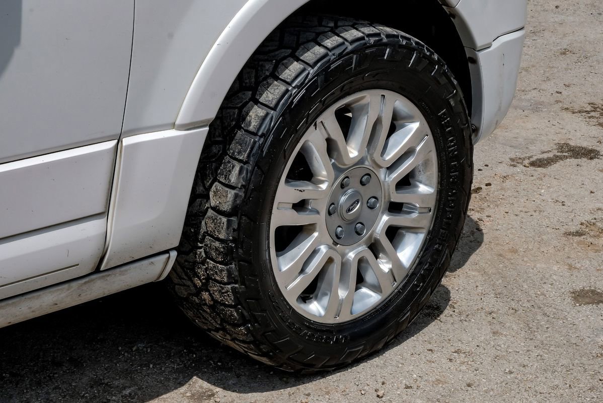 Used 2014 Ford Expedition EL Limited w/ Equipment Group 301A AWD/4WD image 60