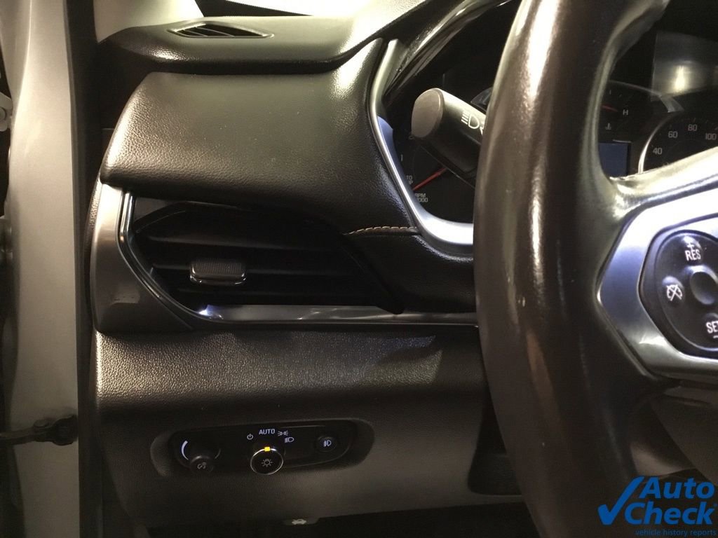 Used 2018 Chevrolet Traverse LT image 23