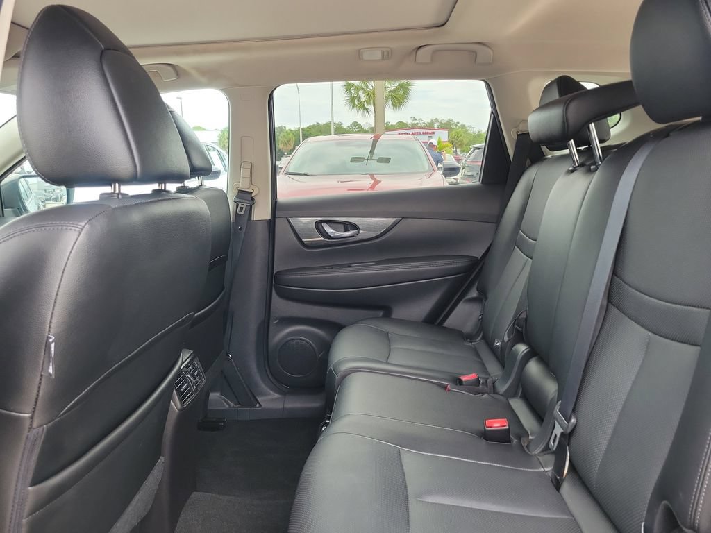 Certified 2016 Nissan Rogue SL w/ SL Premium Package AWD/4WD image 17