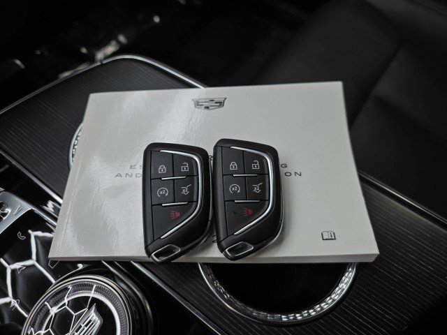 Used 2024 Cadillac Lyriq Sport AWD/4WD image 45