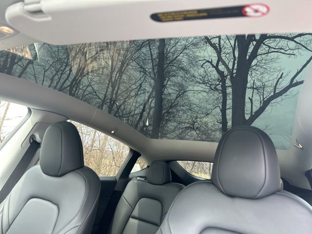 Used 2023 Tesla Model Y Long Range image 19