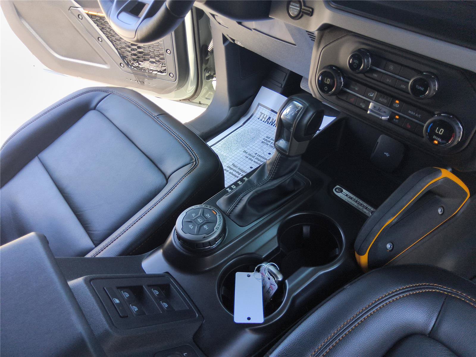 Used 2023 Ford Bronco Badlands w/ Sasquatch Package AWD/4WD image 27