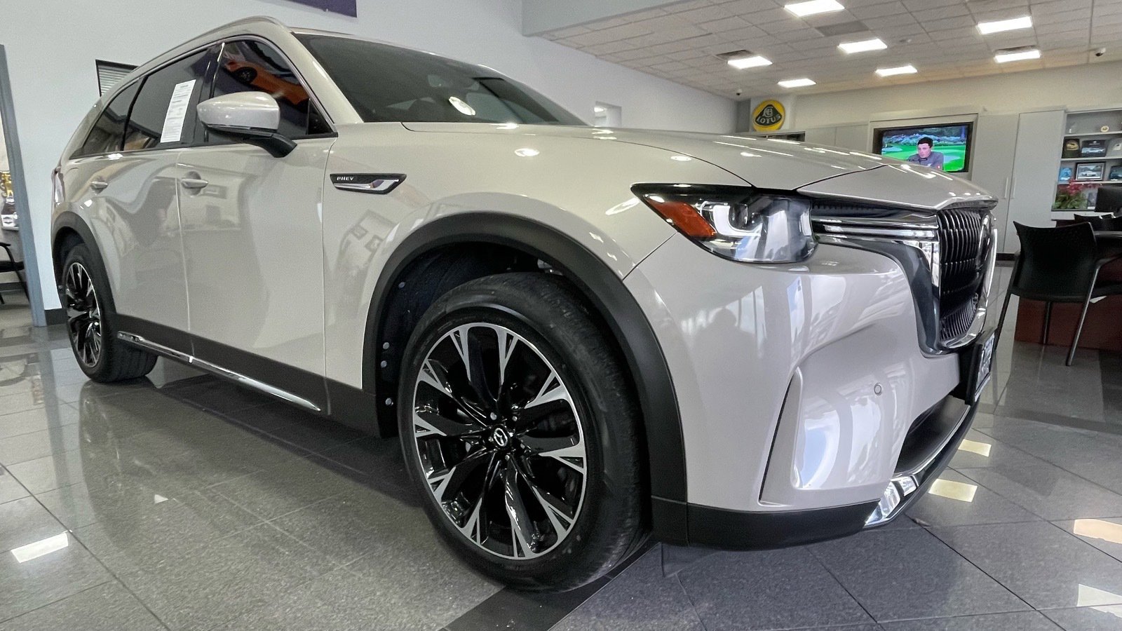 Used 2024 MAZDA CX-90 Plug-In Hybrid w/ Premium Plus AWD/4WD image 7