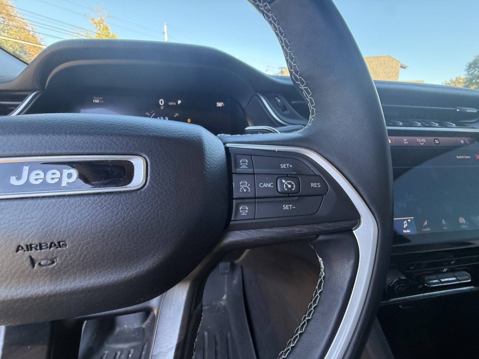 Used 2021 Jeep Grand Cherokee L Limited AWD/4WD image 16