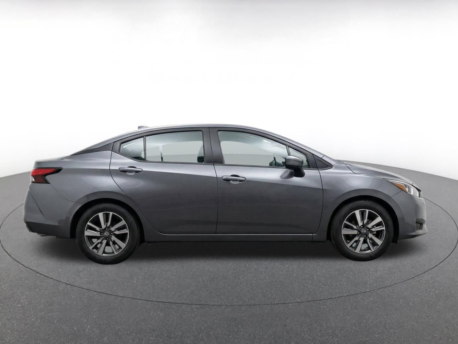Used 2025 Nissan Versa SV FWD image 10
