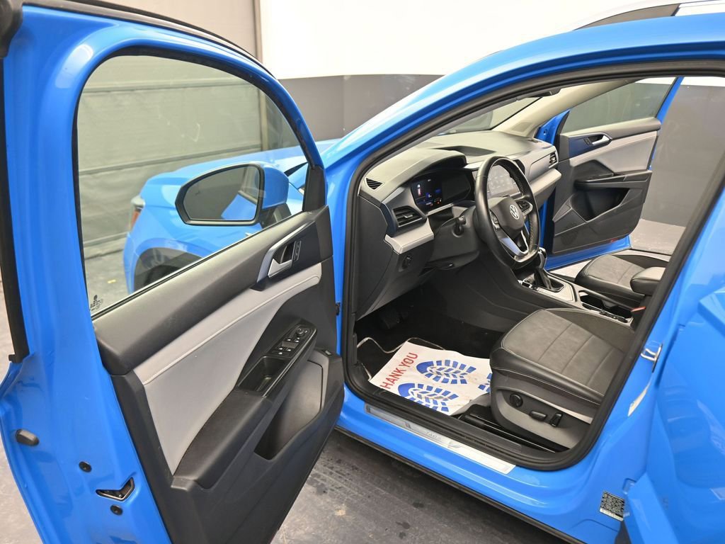 Used 2023 Volkswagen Taos SE image 38