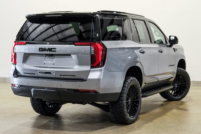 Used 2026 GMC Yukon Elevation w/ Elevation Premium Package AWD/4WD image 7