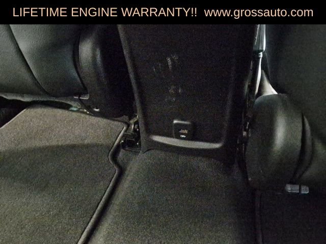 Used 2017 Chevrolet Cruze Premier FWD image 33