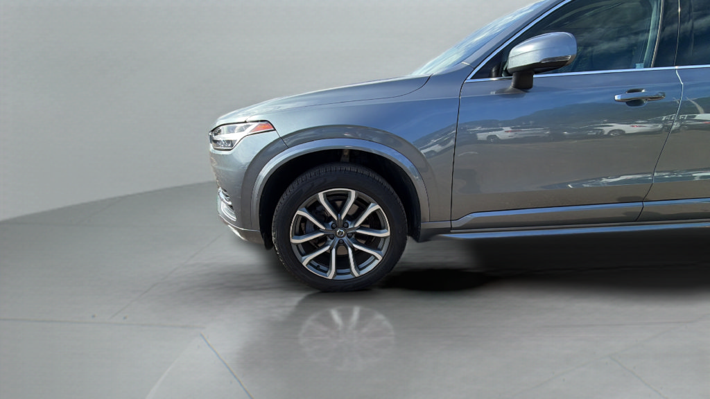 Used 2019 Volvo XC90 T5 Momentum w/ Multimedia Package AWD/4WD image 34