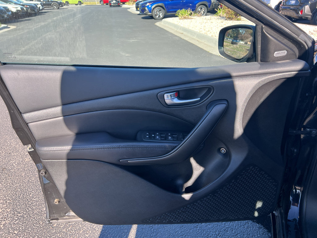 Used 2013 Dodge Dart Limited w/ Technology Group image 22