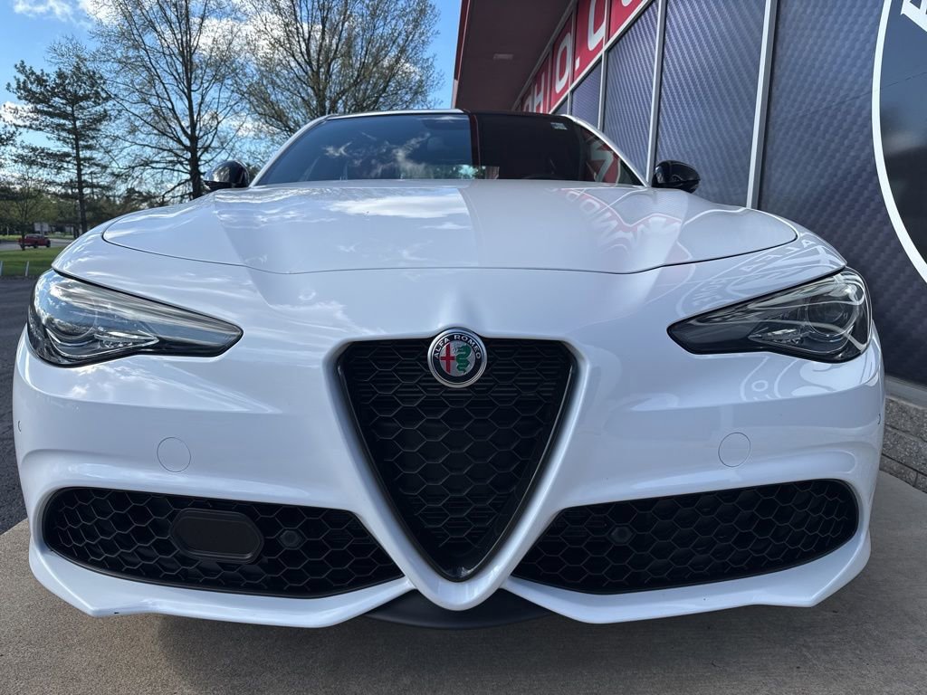 Used 2023 Alfa Romeo Giulia Veloce image 8