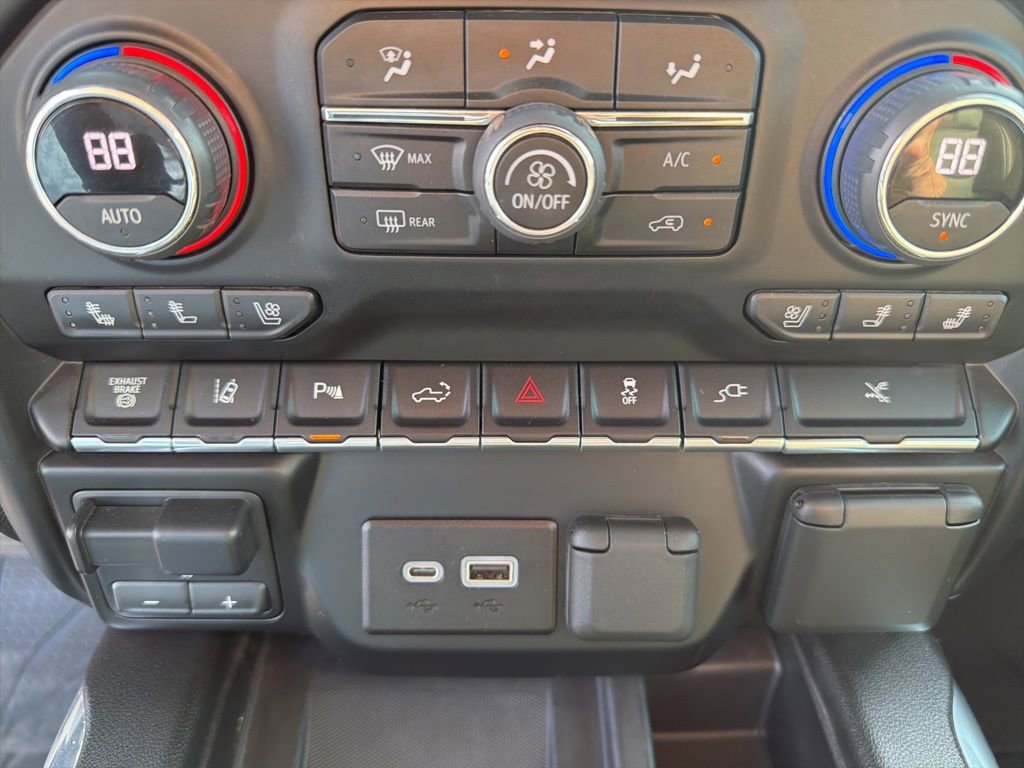 Used 2023 Chevrolet Silverado 3500 High Country image 50