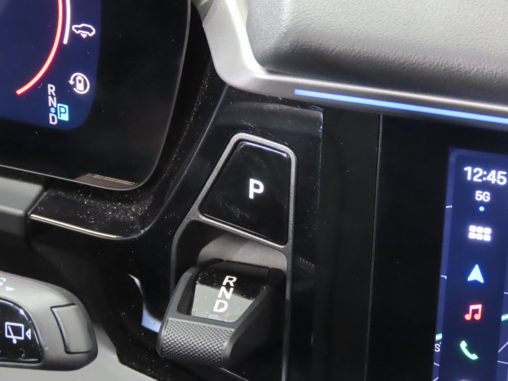Certified 2025 Porsche Macan Electric w/ Premium Package RWD image 26