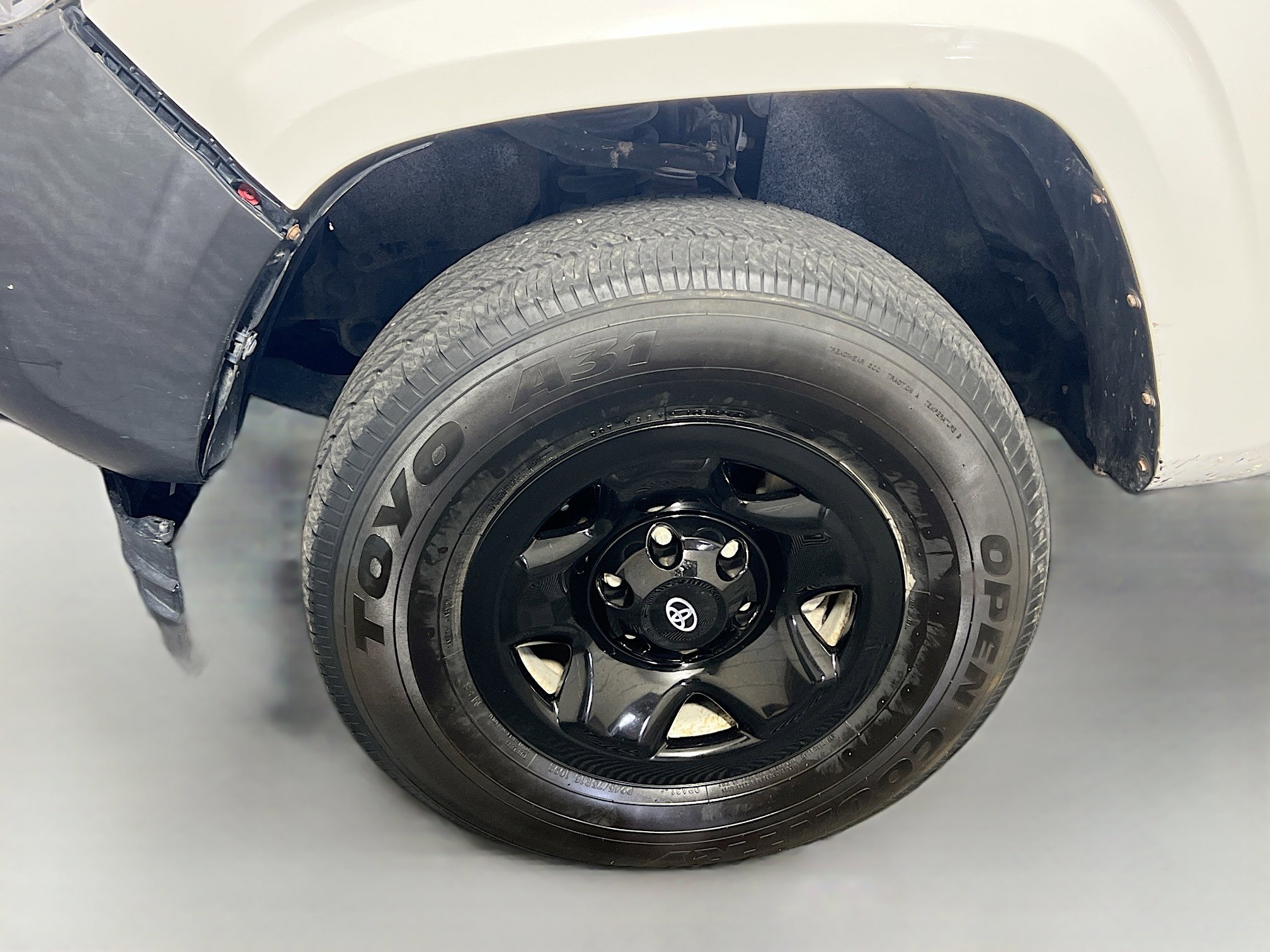 Used 2020 Toyota Tacoma SR AWD/4WD image 13