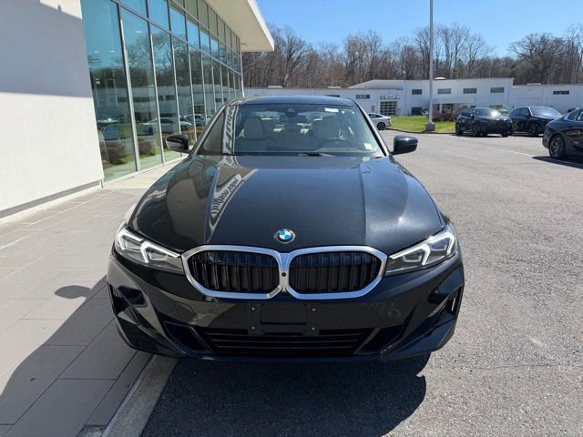 New 2026 BMW 330i xDrive Sedan w/ Premium Package AWD/4WD image 4