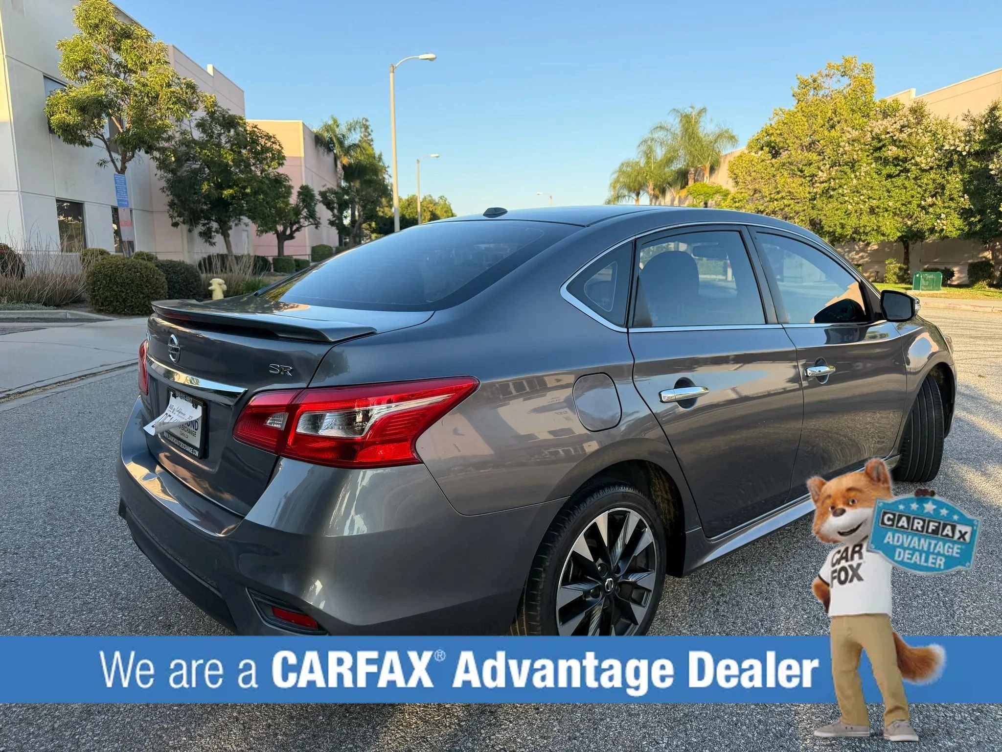 Used 2019 Nissan Sentra SR FWD image 3