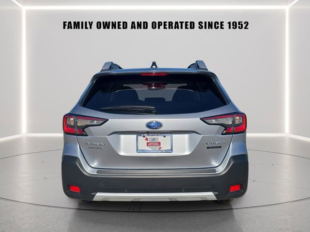 Certified 2025 Subaru Outback Touring w/ Tech Package 3 image 4