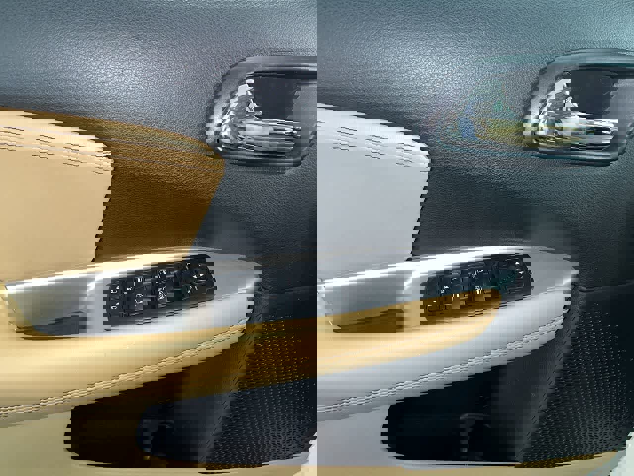 Used 2012 Dodge Journey Crew w/ Flexible Seating Group AWD/4WD image 13