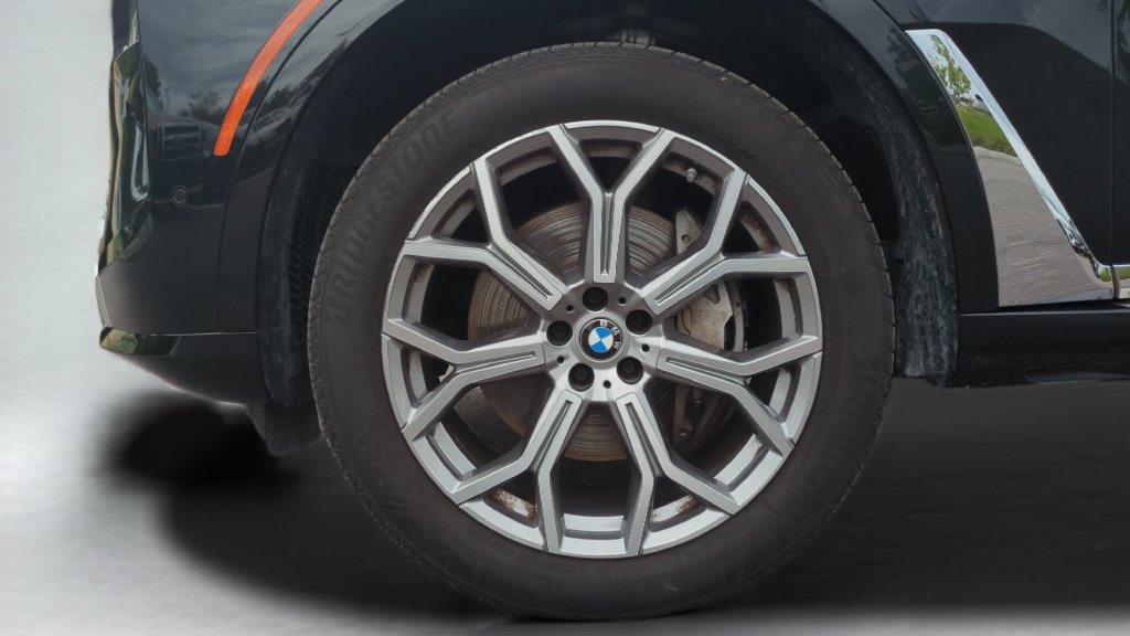 Used 2026 BMW X7 xDrive40i AWD/4WD image 27