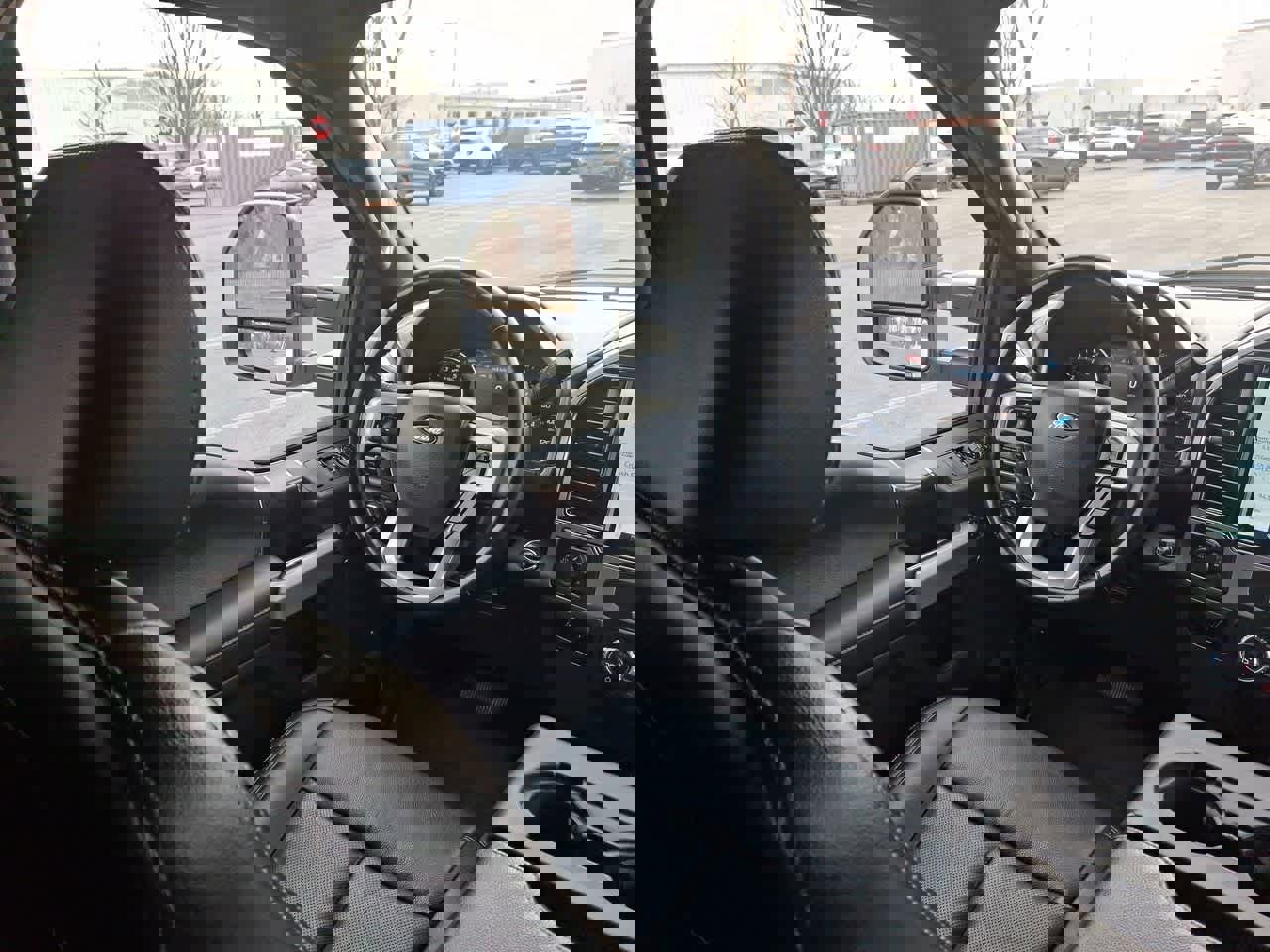 Used 2022 Ford F250 Lariat w/ Black Appearance Package image 15