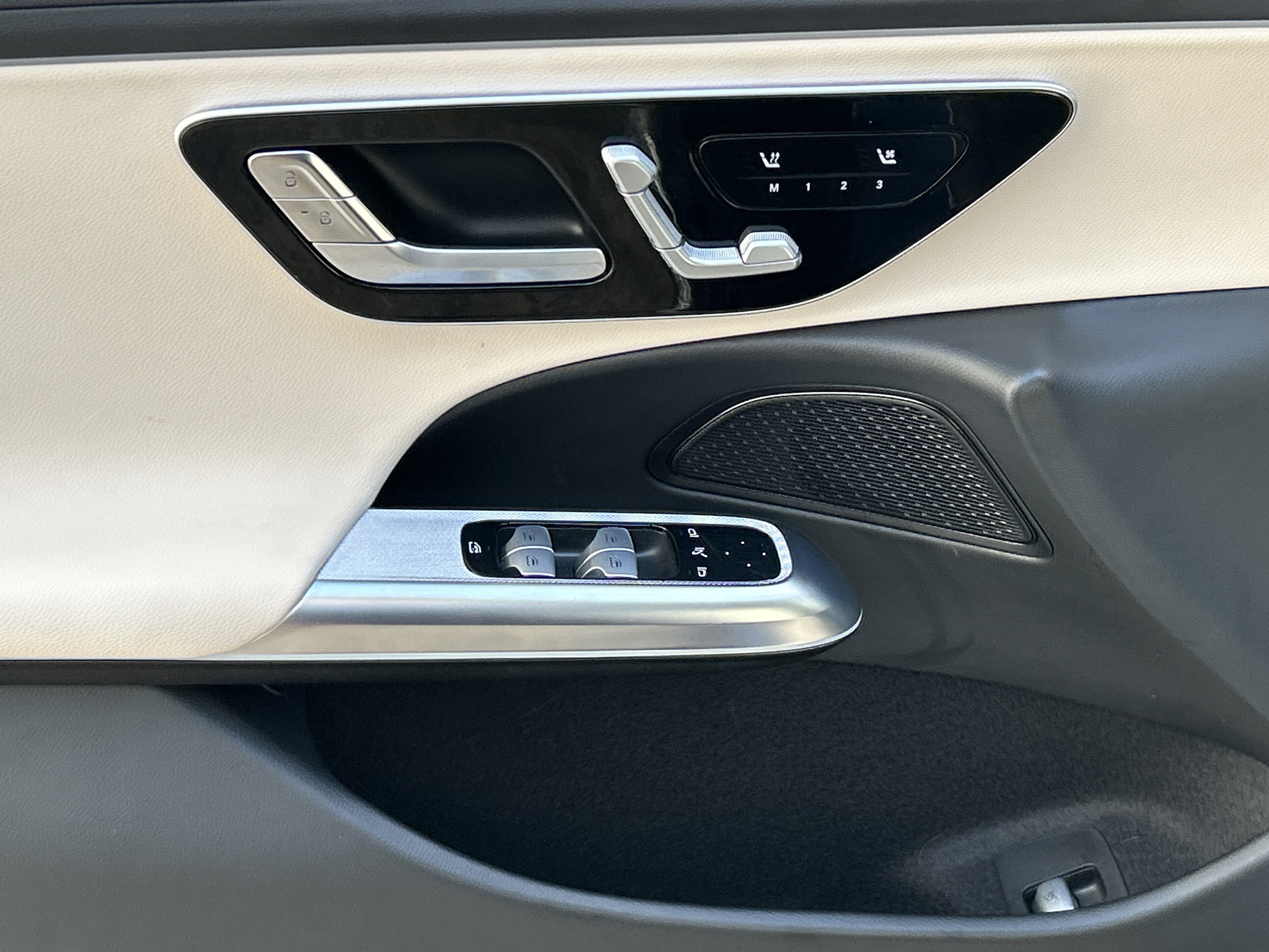 Certified 2025 Mercedes-Benz E 350 4MATIC Sedan image 20