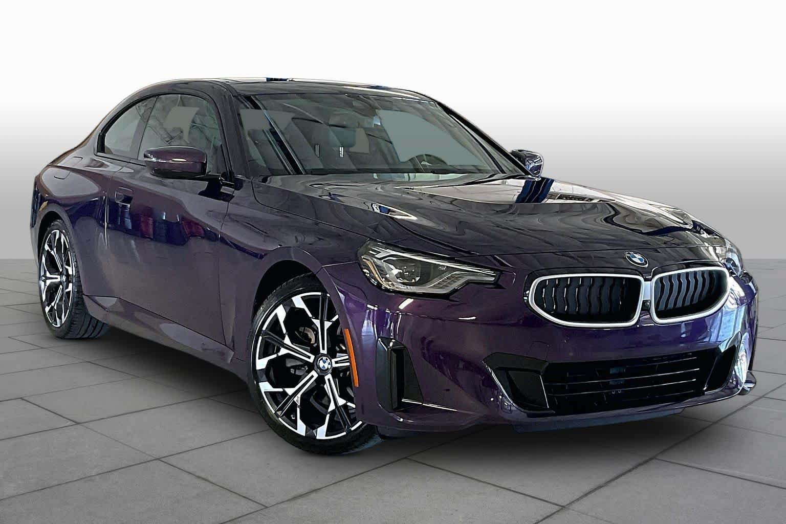 Used 2025 BMW 230i Coupe RWD image 2