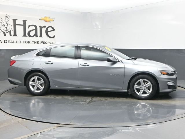 Used 2024 Chevrolet Malibu LT image 1